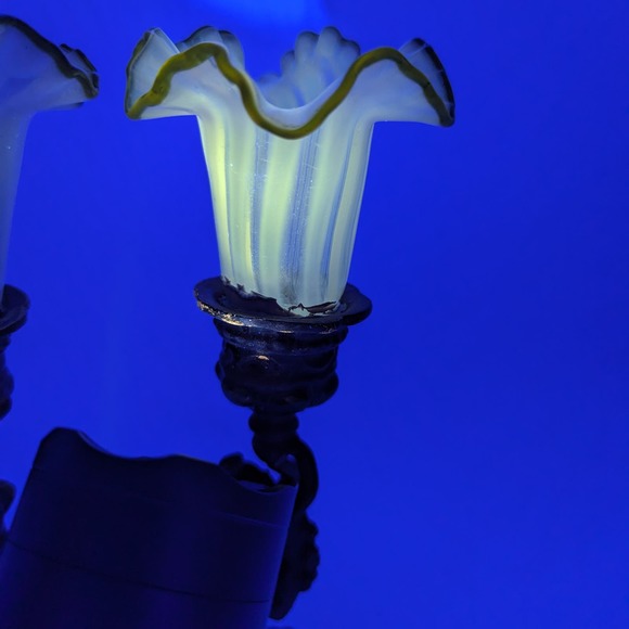 Antique Cherub Candle Holders Gilt Bronze w Hand Blown Ruffled Glass Green Rim - Picture 13 of 13